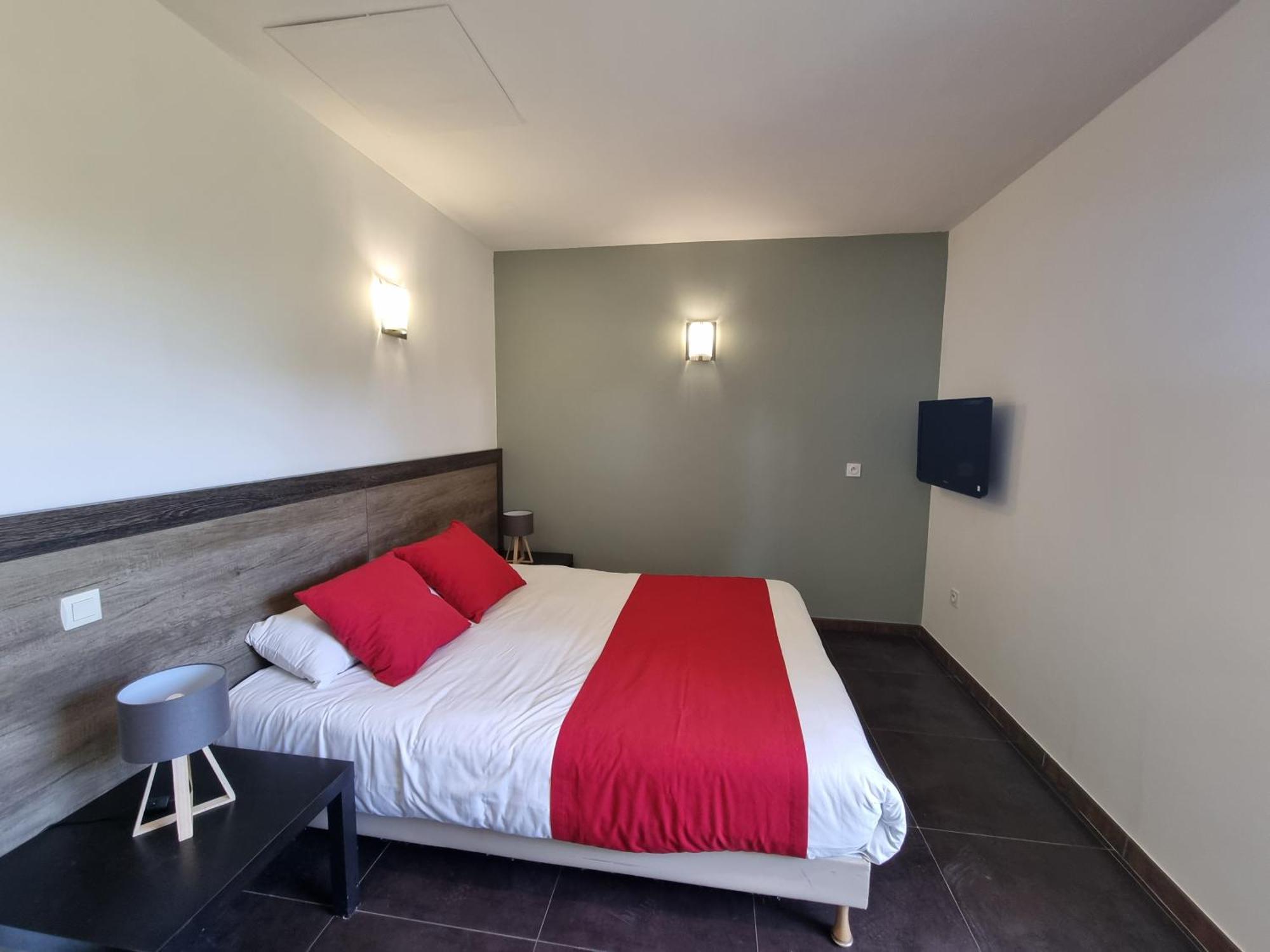Allotel Fos-sur-Mer Exterior photo